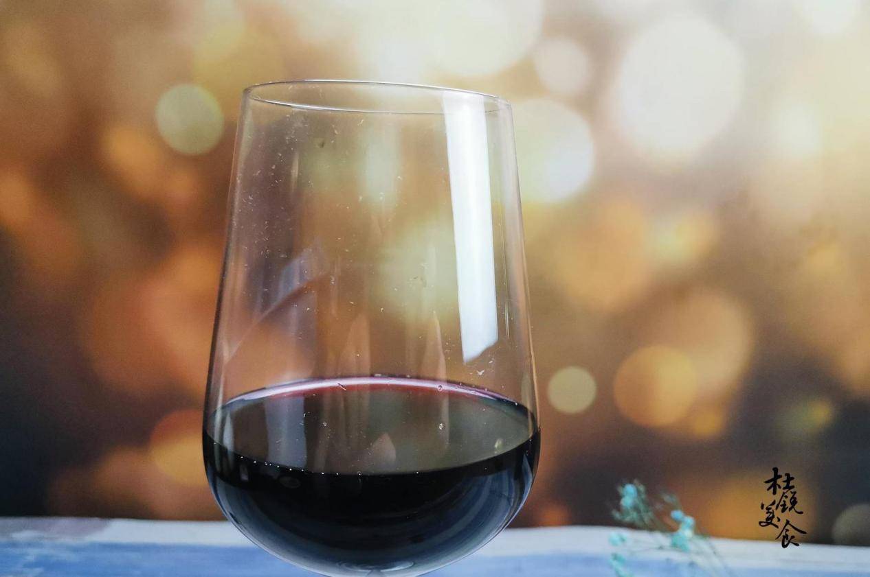 礼仪|喝红酒,不懂礼仪怎么行,牢记喝红酒“6大礼仪”,做有涵养的人