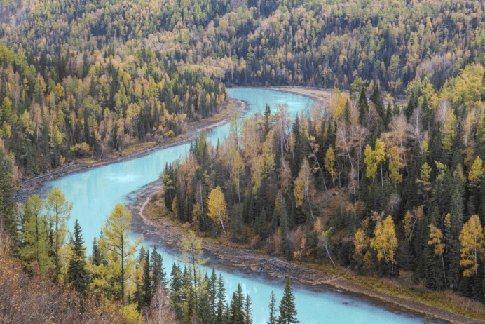 饶力明图文世界里的北疆秋韵