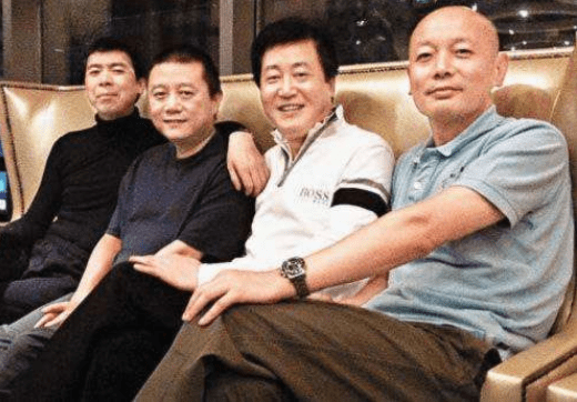 做过10年翻砂工,6年剧务的赵宝刚,是如何走上导演之路的?