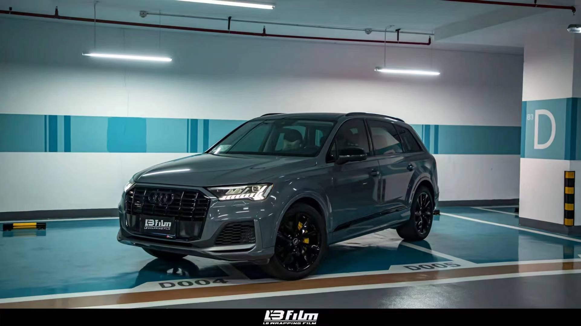 奥迪q7lbfilm改色膜高亮太空灰