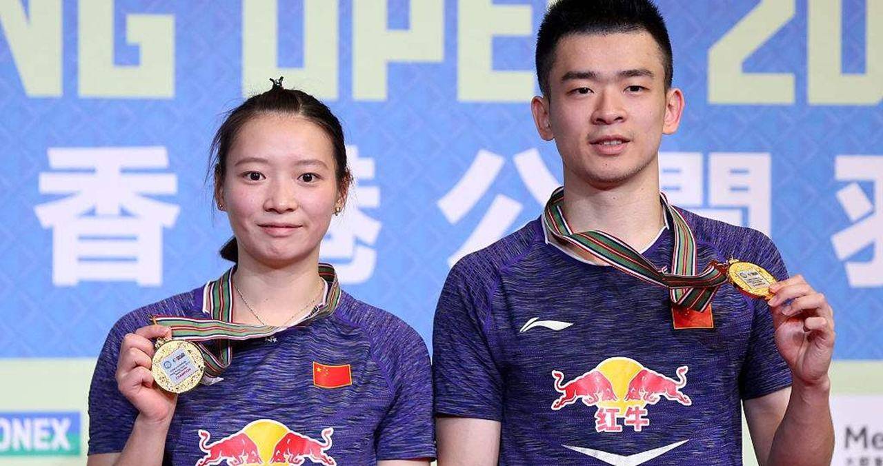 28岁世界冠军打脸国羽主帅,携新搭档冲进决赛争冠_黄雅琼_混双_羽毛球