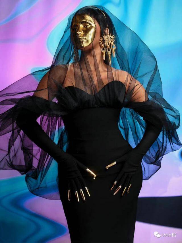 时装 老牌时装屋的“起死回生”：难看成这样，为什么还要抢着穿？