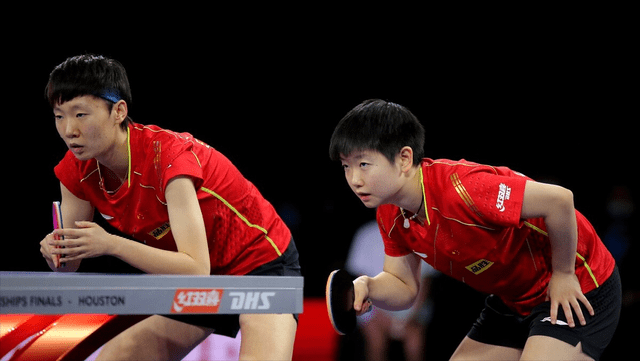 对手|3:0！国乒女双王牌横扫对手晋级8强，华裔直板3-1逆转进8强