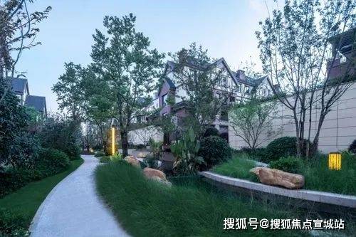 特大新闻头条资讯:杭州临安「颐和山庄」——彻彻底底火了——杭州搜狐网_来电_百里_青山