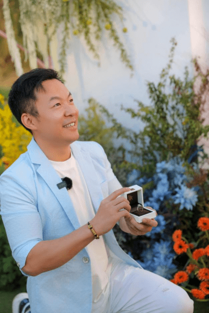 恭喜奥运冠军郭伟阳用dr钻戒求婚成功牵手生命中唯一契合的灵魂