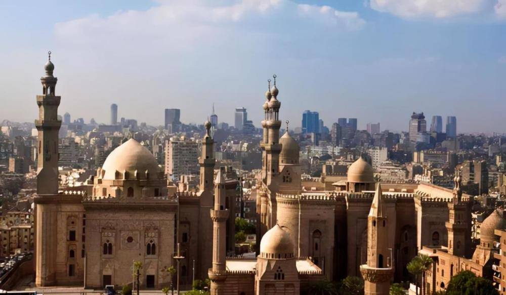 巴比伦城,上古时期的古巴比伦王国便是定都在这里,这里位于两河流域