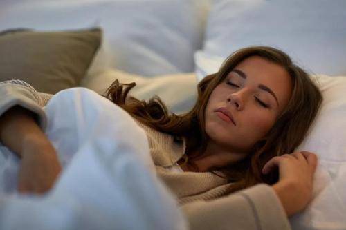 “人睡三觉，命比纸薄”？指的哪三觉？有科学依据吗？不妨多了解