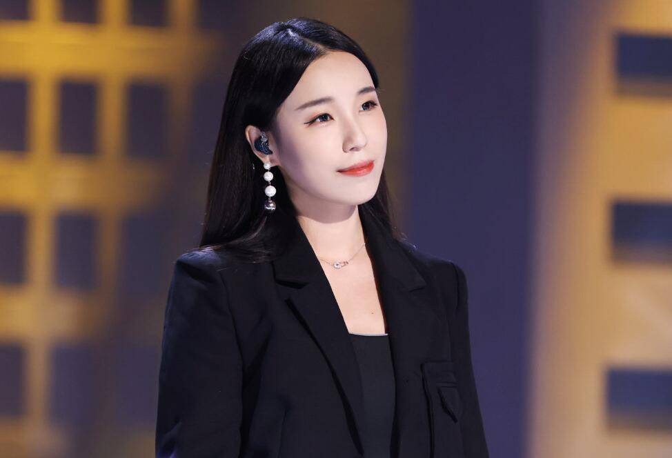 总决赛|《好声音》总决赛的专业评审发话了,哪来的实至名归,全是意难平??