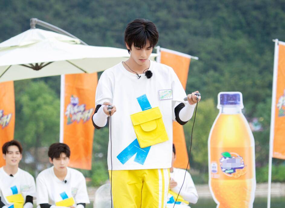 曾舜|宋威龙的“新玩法”再次刷新了观众的底线，这档综艺被“玩废了”？？