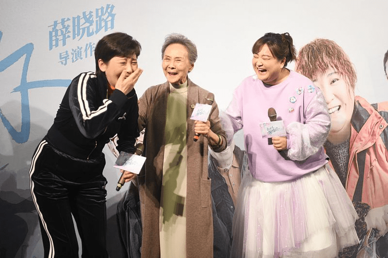 服装 吴彦姝老了也有大家闺秀的样子，脸上皱纹多也很美，穿搭更精致