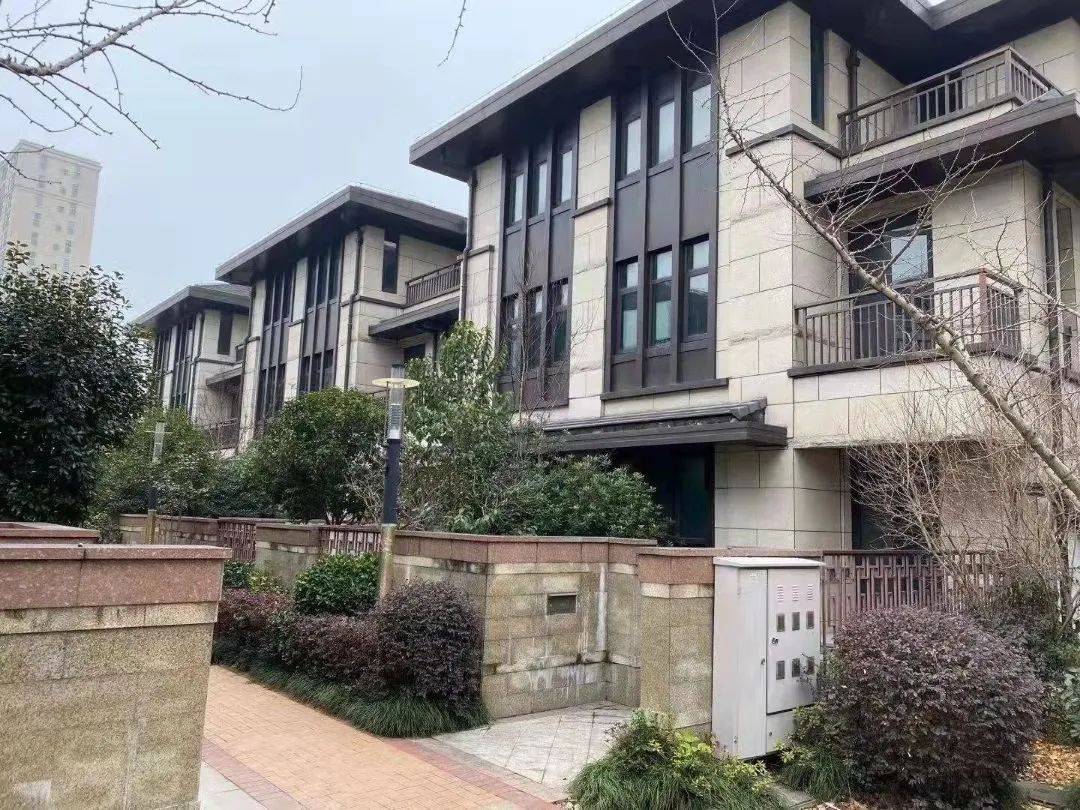 嘉定区嘉定新城中茂世纪不限购联排独栋别墅商墅通燃气