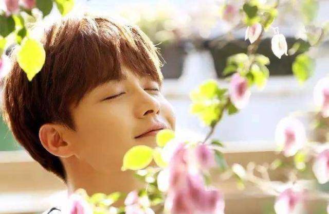 因为|五岁母亲离世，十五岁独自北漂，扛起生活重担的少年马天宇