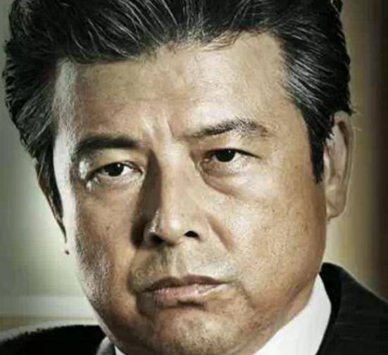 原创65岁三浦友和近照曝光岁月无情当年温柔帅哥也已成中年老头