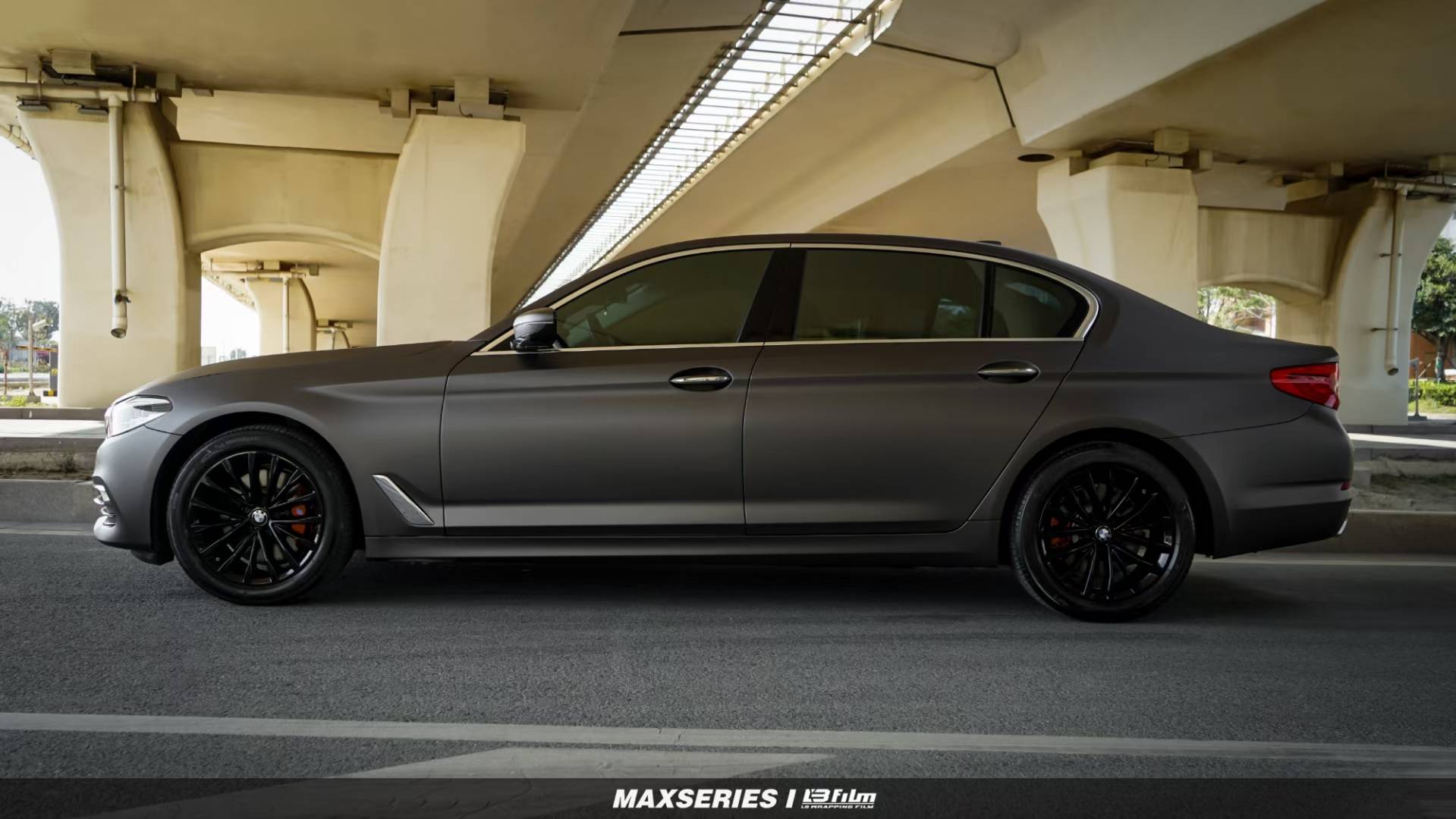 lbfilm改色膜宝马530li消光陨石灰