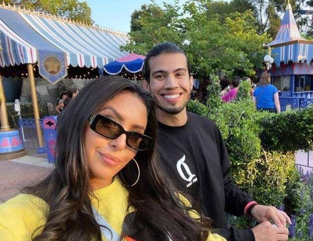 原创体重200斤39岁瓦妮莎为何追求者不断美貌和20亿遗产不是关键