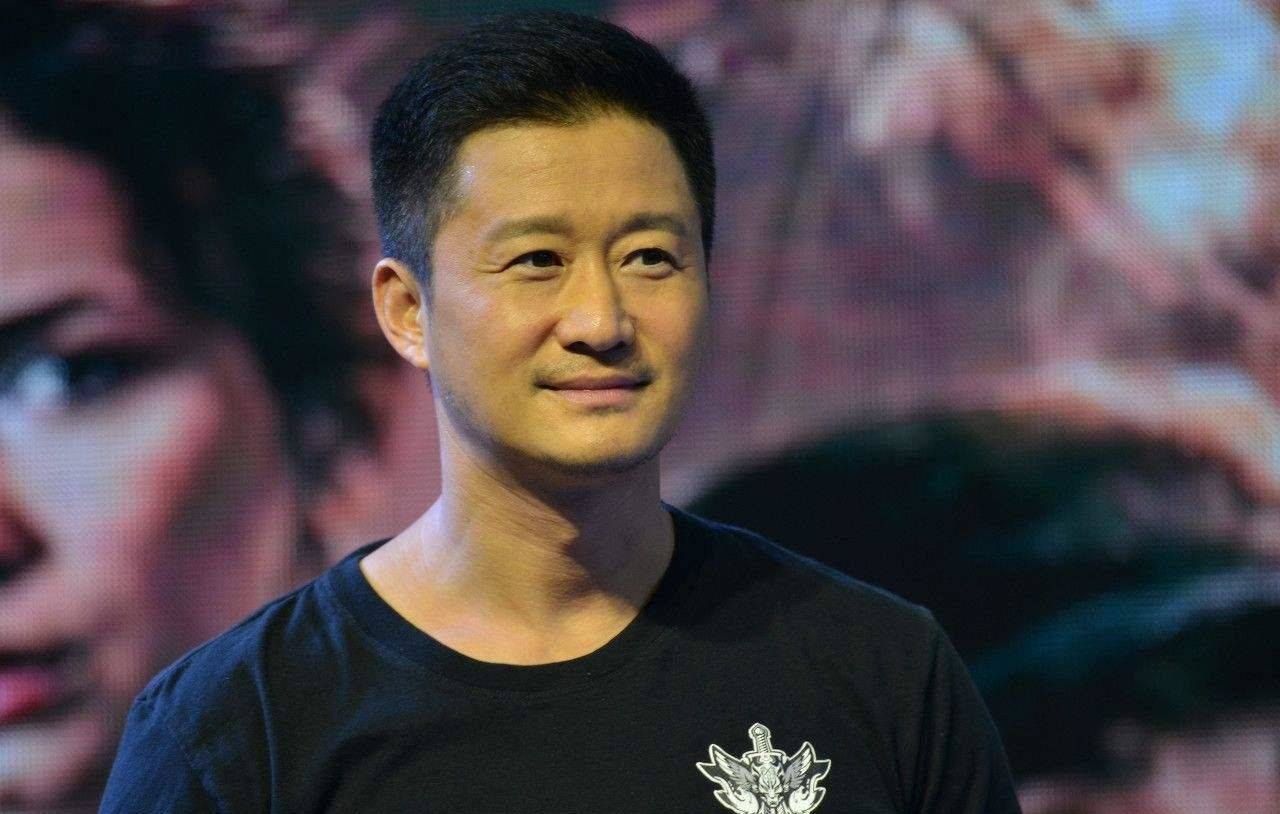 因为|吴京:曾被前女友嫌弃,入圈26年无绯闻,现成200亿导演!