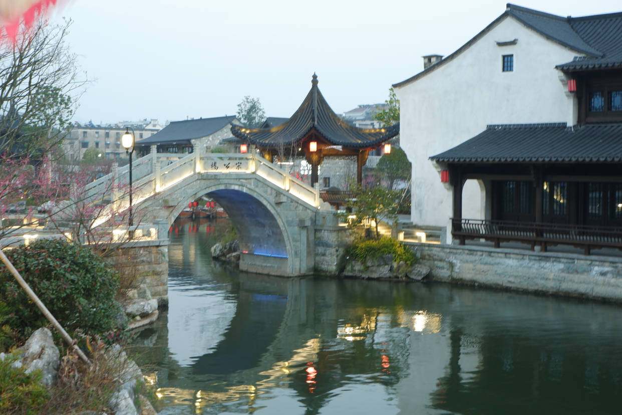 原创浙江这座千年古城原本属于金华现在是杭州县城被誉为江南大理