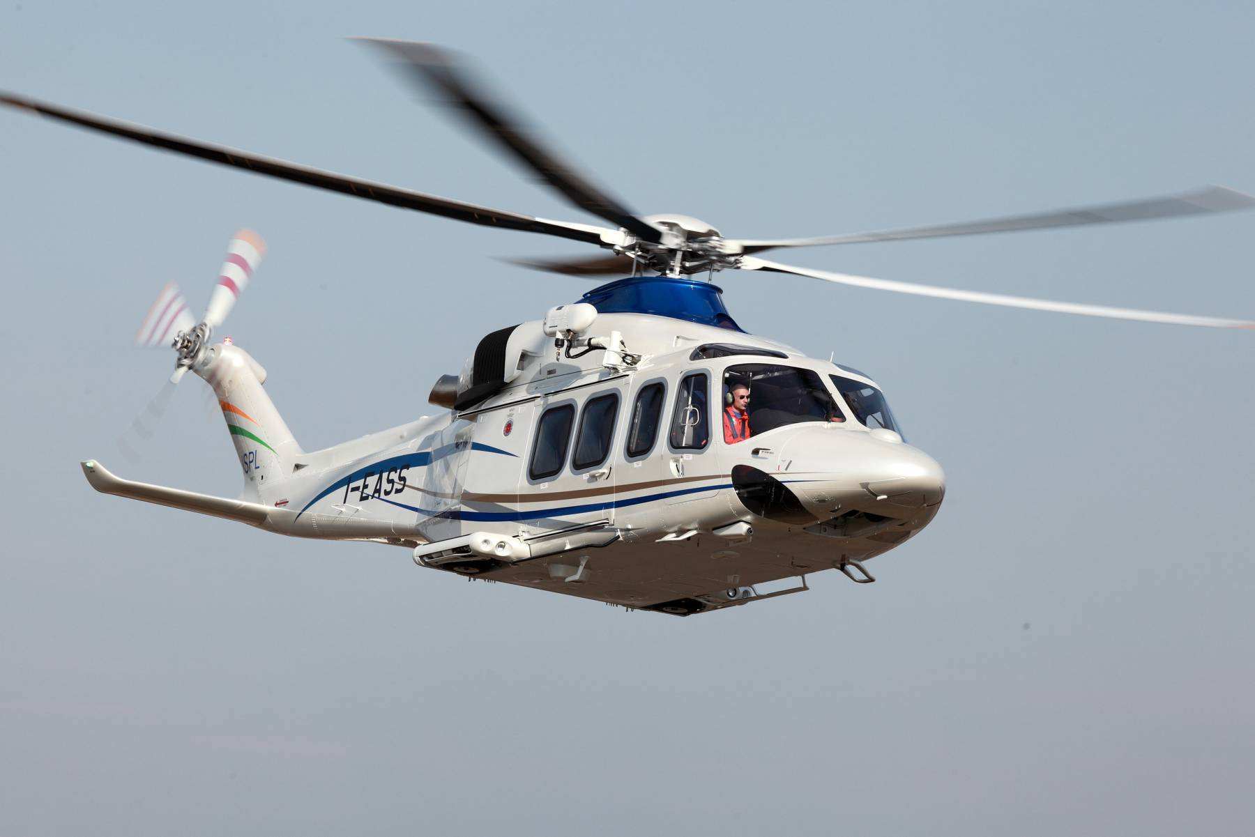 直升机能飞到12442米高空可为何8848米高的珠峰很难飞上去