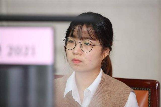 原创柯洁当陪练战胜第一人还会远吗继击败朴廷桓后崔精再胜男棋手