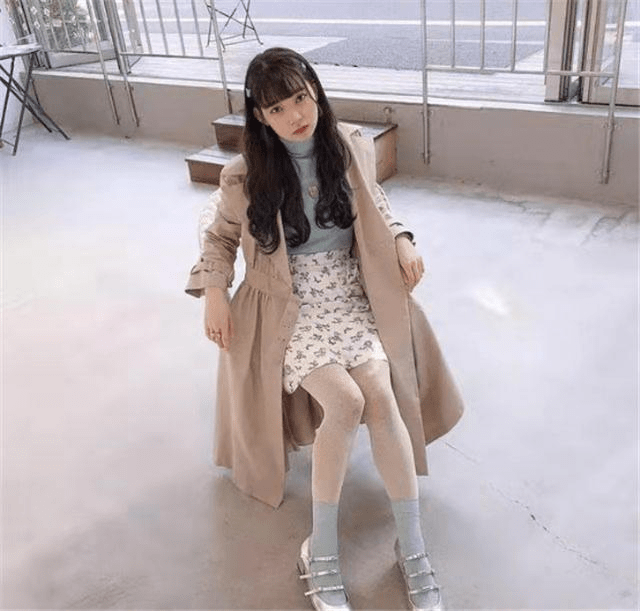 下巴“留刘海”早就过时了！今年巨乖的4种“发型”，8成女生都适合！