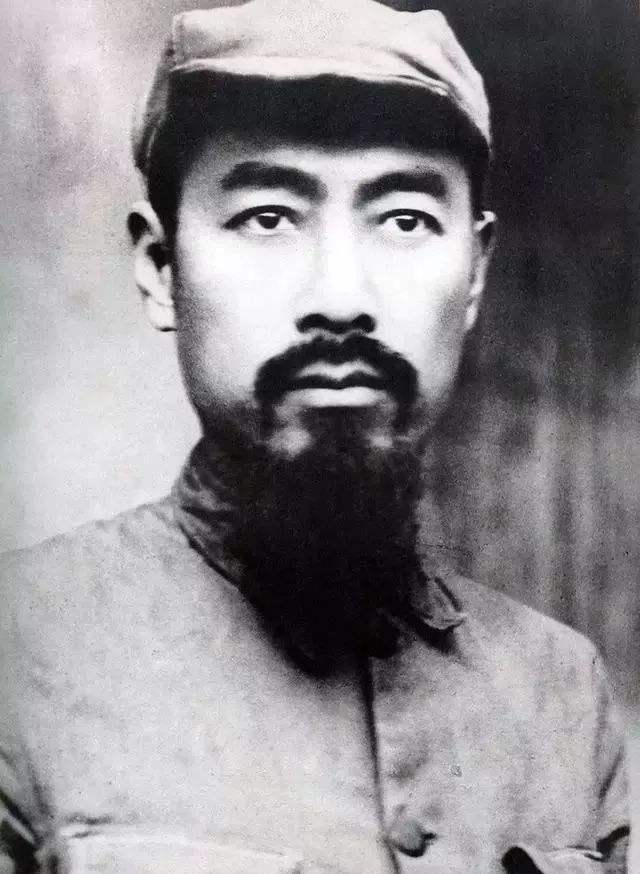 1937年，蒋介石想将八路军主官更名改姓，却一个都没给自己好脸色