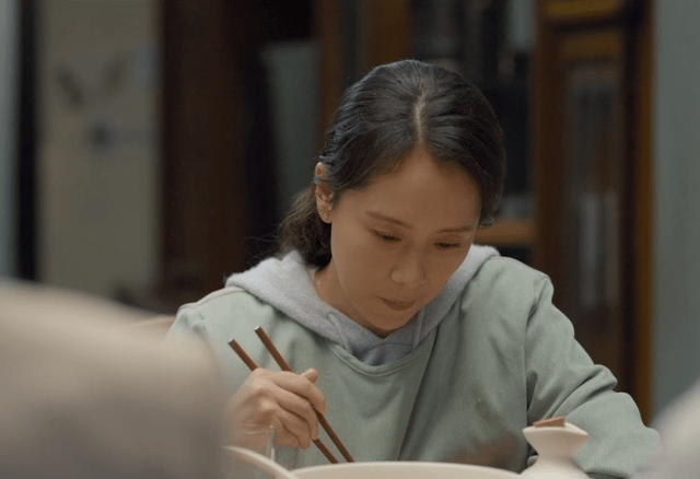 生活|童瑶甩出王炸剧，才播1集，豆瓣好评如潮，老戏骨演技惊艳四座！！