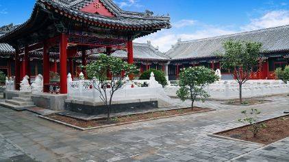 北京一小众景区走红，自称“小紫禁城”，景美人少