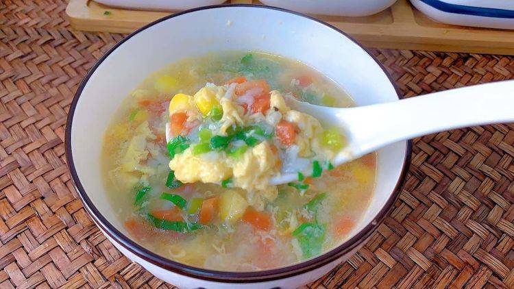 蔬菜汤|家里有孩子,记得早餐要营养!这样做有菜有汤有主食,10分钟搞定