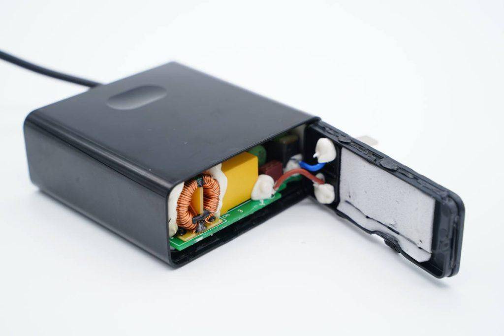 原创华为soundx2021智能音箱原装65w适配器拆解