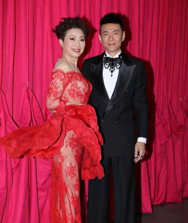 隐退24年后回归,57岁帅气江华亚视献唱,无意付出拍戏想当歌手_的发展