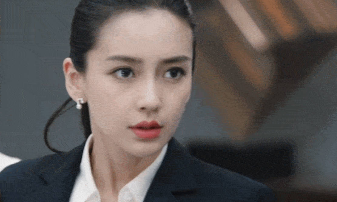 国产|国产剧女霸总设定老套，有人造型万年不变，有人演技尴尬到抠脚？