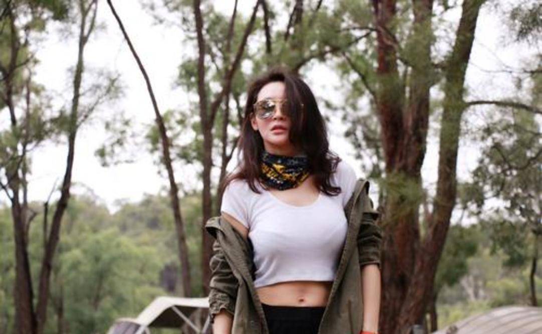 才女演员于明加:27岁被父母逼迫相亲,闪婚成家也幸福!_胡俊_女儿_父亲