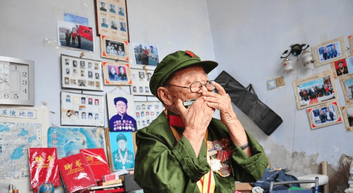 甫:身高1米2,曾杀死7名日军高官,现成养老院顽童_谷川_执行任务_老兵