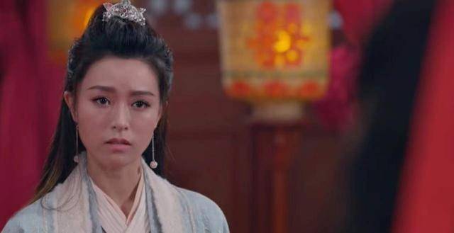 倚天屠龙记|王晶新倚天：屠龙刀像树根子，女演员网红脸，灭绝师太是颜值担当？？