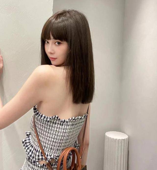 发型无论你多大年纪,这几款发型都不要留,装嫩不成还显老