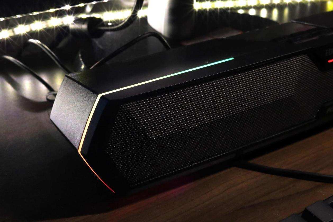 原创带rgb灯效的漫步者m30蓝牙音响科技感十足娱乐游戏两不误