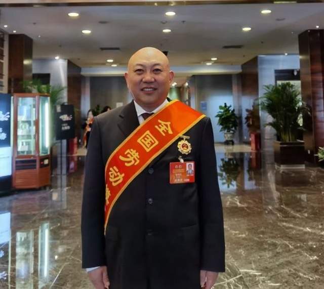 山东济南新首富27岁白手起家创办中国碳化硅第1股市值260亿