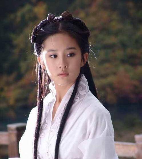身材男人眼中的美女VS女人眼中的美女，为何差别那么大？
