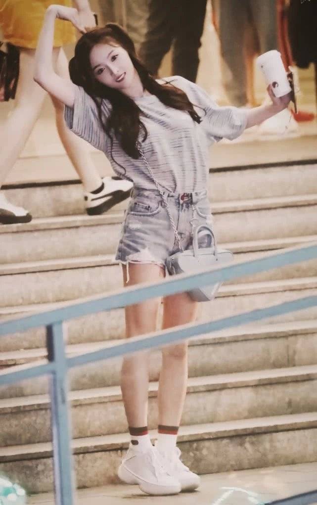 原创吴宣仪首次尝试芥末鞋原以为很辣眼没想到却比小白鞋还甜