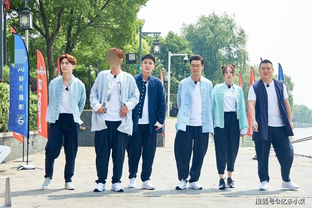 第五季|《极挑8》即将来临,继迪丽热巴之后,杨超越成第二位常驻女嘉宾