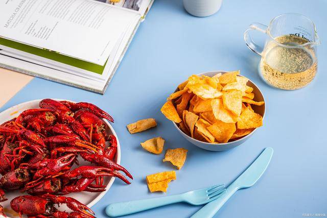 内脏|45岁后，进入“疾病爆发期”，哪些食物要撤离饭桌？