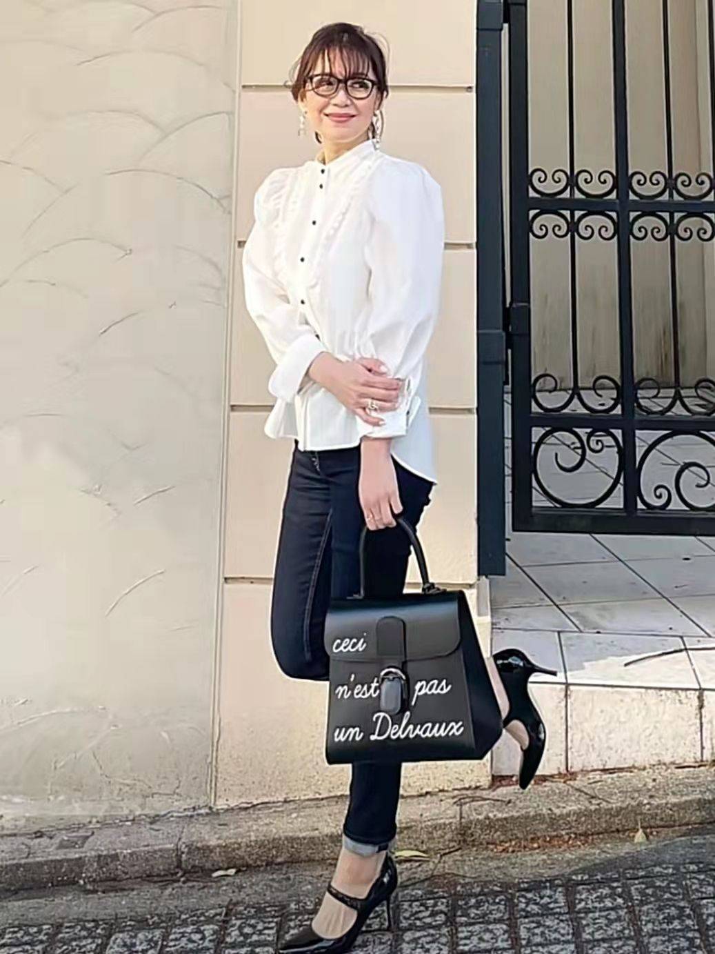 材质 上年纪的女人春季少穿鲨鱼裤，学日本主妇这样穿，舒适时尚又洋气