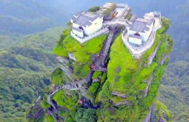中国最神秘的寺庙，建立在两千多米的峭壁之上，屹立500年而不倒