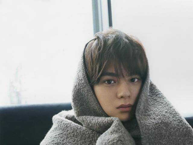 胜利还有比佐藤胜利头更小的男明星吗？