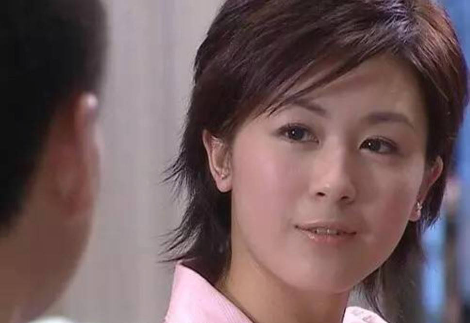 缺陷方脸、皮肤黑、有兔牙…缺陷多又如何？TVB女星一笑遮百丑！