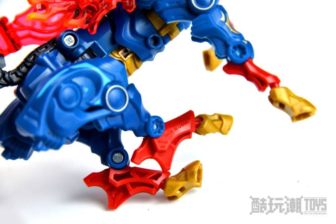 原创超活化麒麟52toys万能匣新品开箱评测
