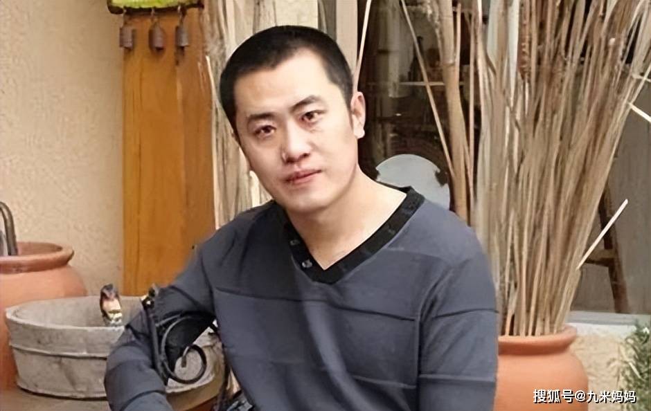 《东北往事》系列又出王炸,上映5小时拿第一,毛琴太带劲_黄中华_原著