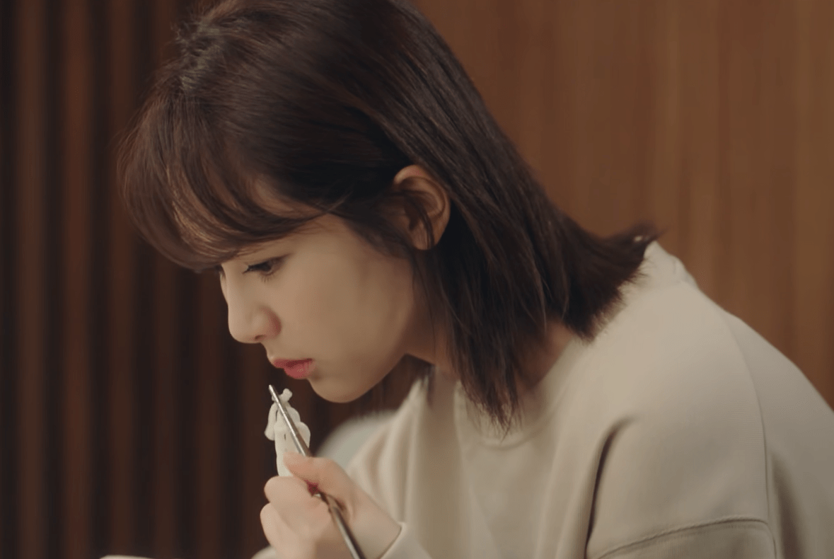 明明都是杨紫演的女主林之校和佟年的差别咋就那么大呢