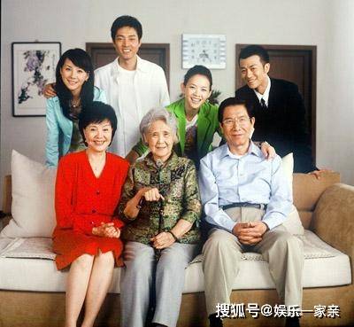 2006年,《麻辣婆媳》热播,他扮演了吴英为(该剧是李少红监制)2005年