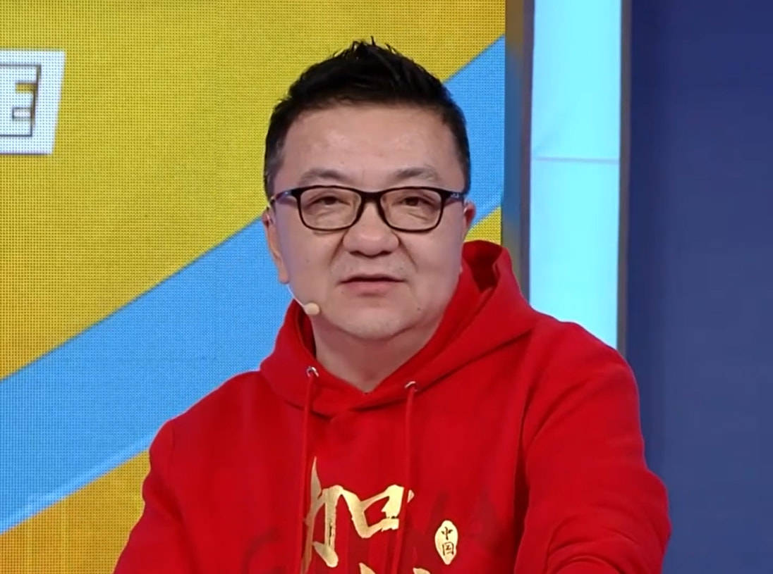 原创米卢打脸董路不知道什么是保护性接应前锋就该离对方球门更近